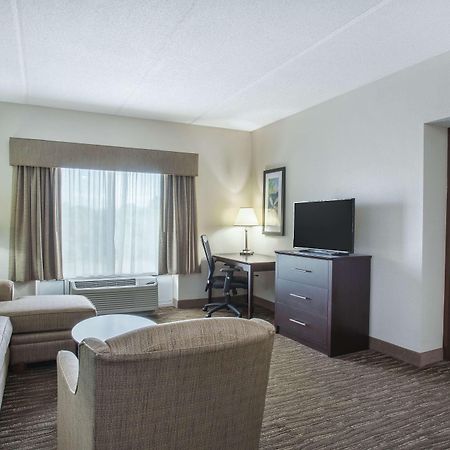 Comfort Inn & Suites Sarasota I75 The Meadows Exterior foto